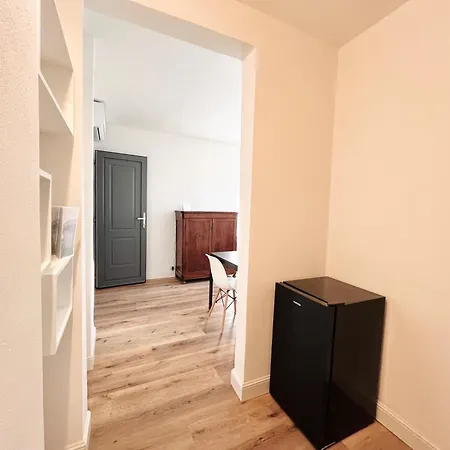 Con Privata In Centro Citta Sarzana