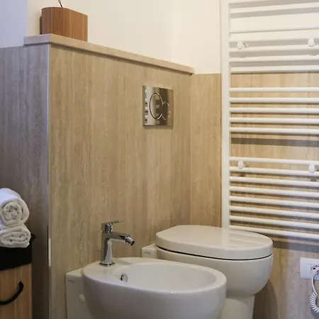 Zeste In Centro Con Privata Apartamento Sarzana