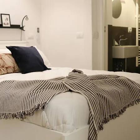 Zeste In Centro Citta Con Privata * Сарцана