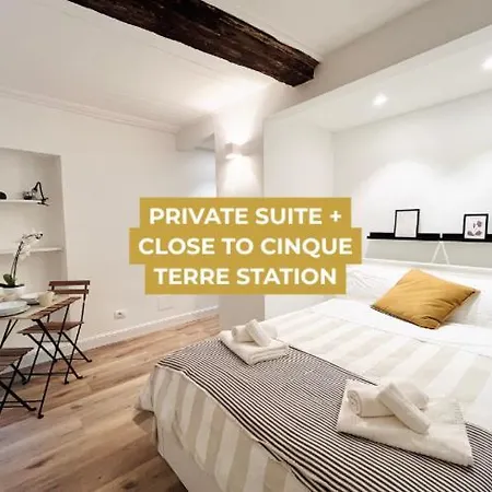 Zeste In Centro Citta Con Privata Sarzana