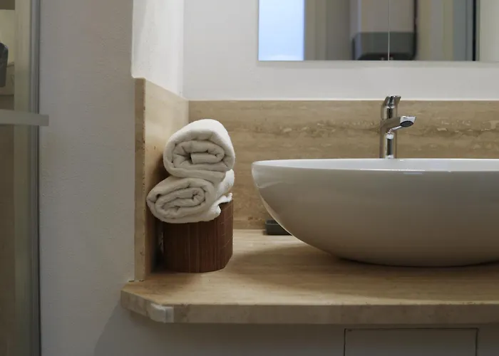 Apartamento Zeste In Centro Citta Con Privata Sarzana